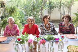 Gaby Dávila, Silvia Oropeza, María Esther Salomón y Conchis Arrambide.