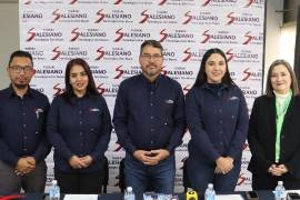 Rogelio López, Daniela Eguía, P. Óscar Martínez, Diana Guerrero y Morena Aldape.