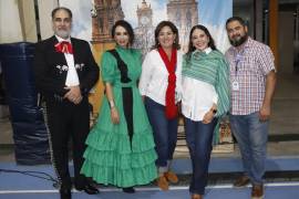 El director del COLAM, Jorge Alanís, Yadhira González, Olga Alanís, Silvia Meneces y Benito Gaytán.