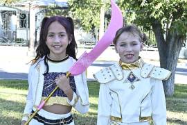 Emilia González y Eva Valdés.