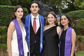 Isabella González, Alejandro Ruiz, Andrea Siller y Mariana García.