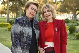 Conchita de Valle y Luz María Caballero.