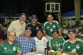 Elías Suárez, Homero Gómez, Carlos Guzmán, Rolando Peraza, Jorge Reyes, Oscar Reynoso, Enrique Carranza y Jorge Martínez.