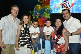 Mauricio Villarreal, Cynthia Armendáriz, Marcelo Villarreal, Leonardo Noriega, Gloria Peart y Salvador Noriega.