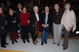 Rosario Galván, Tere Cardona, Marco Siller, Tere de Siller, Susana Viesca, Martha Rivera, Alicia Tueme y Margarita Ordoñez.