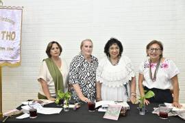 Charis Oyervides, Silvia Morales, Cristina Álvarez y Eva Romero.
