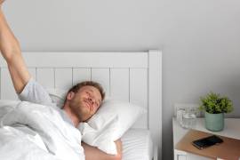 Desde la infancia hasta la vejez, cada etapa de la vida requiere hábitos de descanso distintos para un sueño saludable.