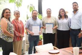 Gatsby Chávez, Mireya Plata, Alejandro Eichelmann, Fabiola Aguilar, Liliana Guerrero y Ricardo Uribe.