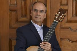 Para Madrigal, la disciplina, el estudio y el amor por la guitarra han sido fundamentales para sostener su carrera y el festival.