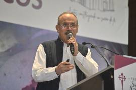 Dr. Ricardo Castañón.