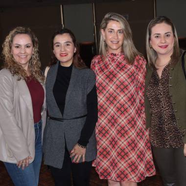 Sofia Strozzi, Mariana González, Lidya González y Cecilia Deytz.