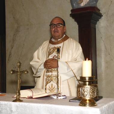 El párroco Luis Fernando Morales Perales ofició la misa.