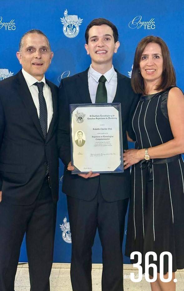 $!Rodolfo Charles Wah con sus padres, Rodolfo Charles y Gaby Wah.