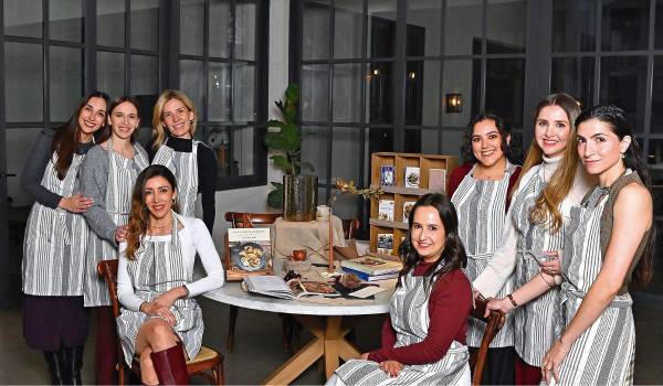 Cookbook Club: Amistad servida a la mesa.