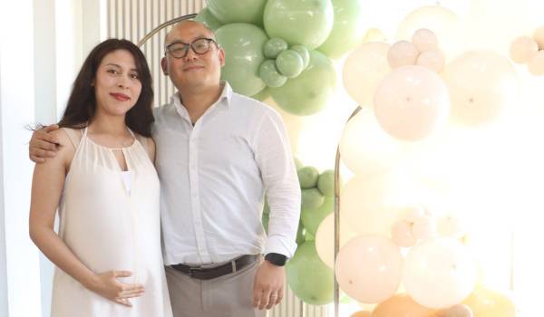 Melissa Salas y Seongjune Jan.