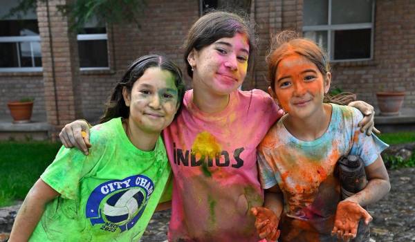 Matilda Montoya, Ximena Hernández y Catalina García.