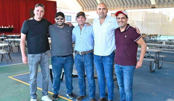 Cruz Aguirre, René Moreira, Sergio Villarreal, Jorge César y Mauricio Cortés.