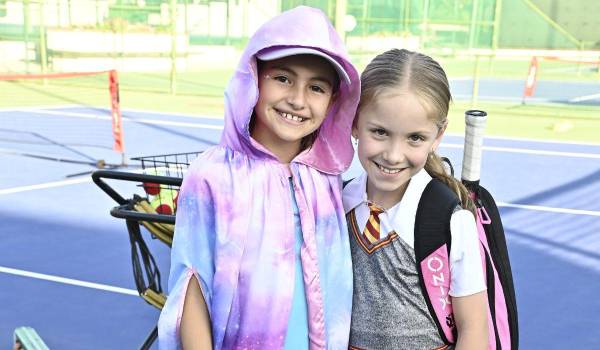 Emilia Elizondo y Emilia Morales.