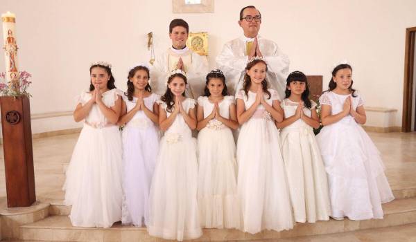 Emma Grajeda, Natalia González, Victoria Garza, Valeria de Luna, Elena Aguirre, Valeria Ramos y Ana Paula Verduzco.