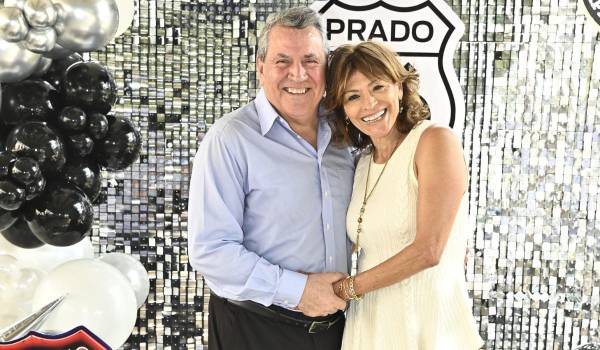 Armando Prado y su esposa, Olivia Flores.