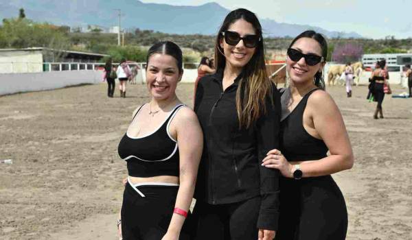 Metzly Soberón, Frida Dainitín y Mónica Álvarez.