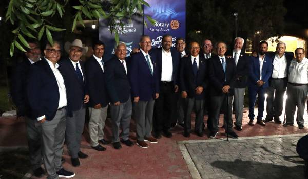 Los integrantes del Club Rotario de Ramos Arizpe celebraron el aniversario 45 del club.