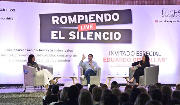 El momeno cúspide de la velada llegó con el testimonio de Eduardo del Villar.