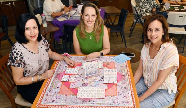 Rosy Mercado, Vicky Viesca y Adriana Ramos.