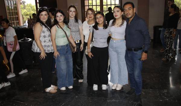 Familia Domínguez Chapa.