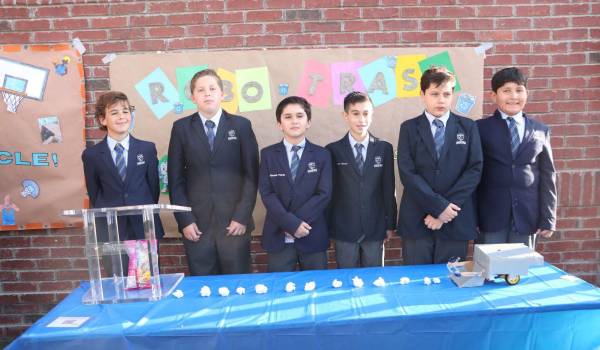 Manolo Jiménez, Alexis Oleynick, Gerardo Mendiola, Miguel Villarreal, José Miguel Dainitín y José Pablo Torres.