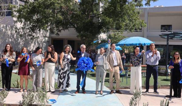Autoridades inauguran la Plaza PrepaTec en Campus Saltillo.