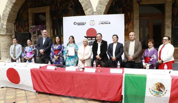 Integrantes de la Asociación e invitados.