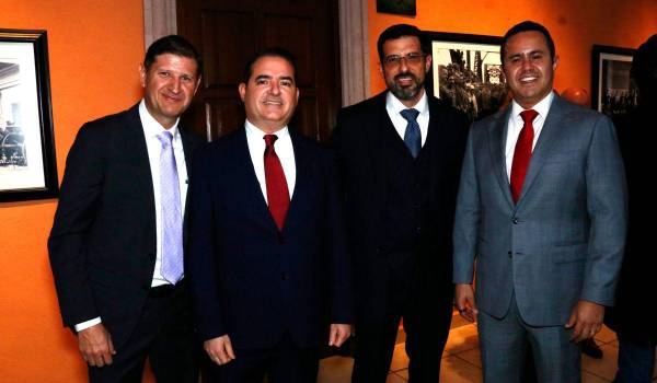 Guillermo López Elizondo, Carlos Morales, Francisco Aguirre y César Iván Moreno.