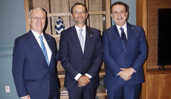 José Medina, Alfredo López y Juan José Sierra.