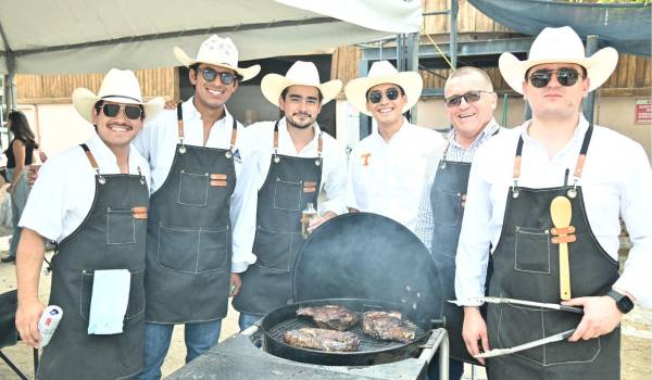 Berny Vázquez, Edgar Vielma, Chuy Coss, Cris Cabello, Gerardo Múzquiz y Eloy Álvarez.