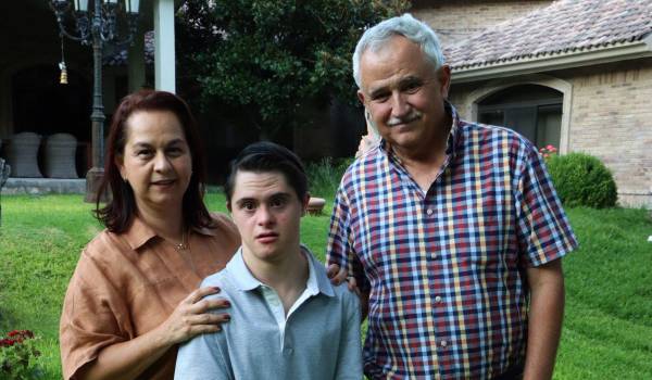 Sylvia Arsuaga, Ignacio Dávila y José Humberto Dávila.