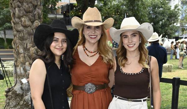 Fernanda Manso, Andrea Vallejo y Valentina Garza.