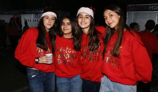 Isabela Smith, Marijose Navajar, Regina Baca Huereca e Ivana Martínez.