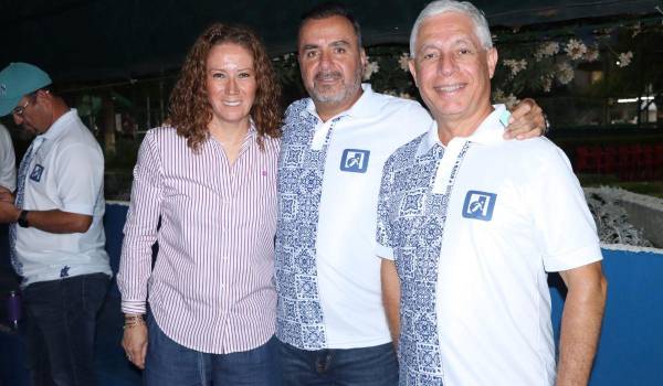 Vero Rumayor, Rodrigo Moreno y Cruz Alberto Cuéllar.