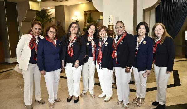 Ana Ruiz, Alba Cabello, Juanita Delgado, Rosalba Vázquez, Sandra Luz Gutiérrez, Yolanda Pérez, Lorena Bermea y Claudia Guerra.