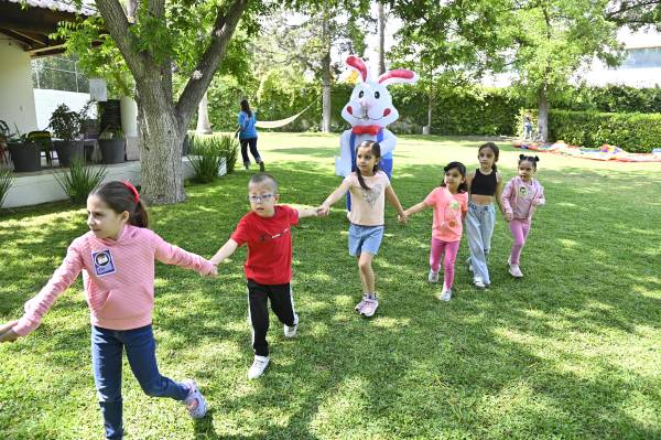 Los niños participaron en diversas actividades de Pascua.