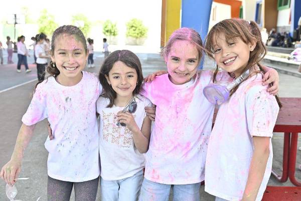 Sara Lucía Guajardo, Emma Ramos, Lía Cornejo y Ana Ceci de la Peña.