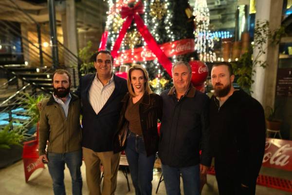 Pedro Gentiloni,, Willy Sánchez, Carolina Cepeda, Enrique Torres y Fabio Gentiloni.