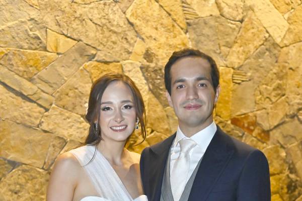 Ximena González Lomelí y Ricardo López Strozzi.