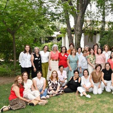 Con emoción, nostalgia y muchas ganas de abrazarse, se celebró el 50 aniversario de egresadas de secundaria del Colegio La Paz.