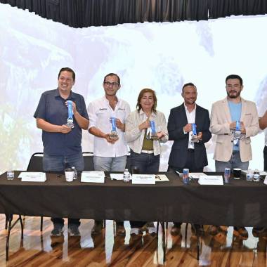 Edgar Puentes Montes, Jesús Torres Gámez, Martha Moncada Zertuche, Ricardo Sala Núñez, Enrique López Aguirre y José Abramo Lira.