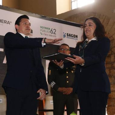 Eduardo Aldape Cavazos tomó protesta a los integrantes de su consejo directivo.