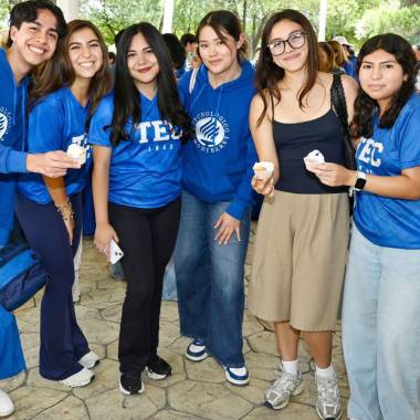 Luis Fernando Menchaca, Andrea Jasso, Ceci Hernández, América Martínez, Alizee Lam y Ana Paula Molina.