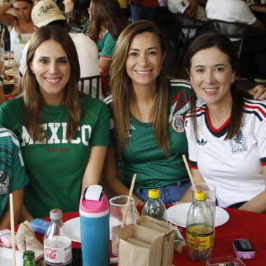 Lucía Treviño, Cristina Dávila, Maricarmen Flores y Julissa Chávez.