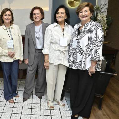 Ana Pérez, Carolina Garza, Betty Borjón, Maru López, Patricia Villarreal, Bertha González y Lupita Villarreal.
